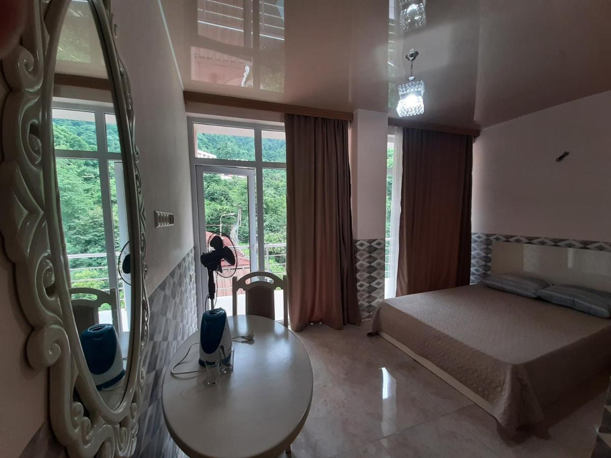 Giorgi Kvariati Hotel Buitenkant foto