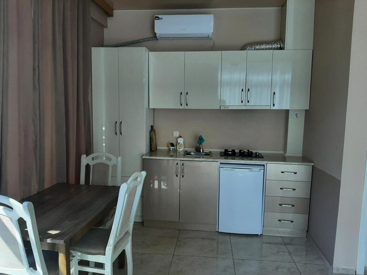 Giorgi Kvariati Hotel Buitenkant foto