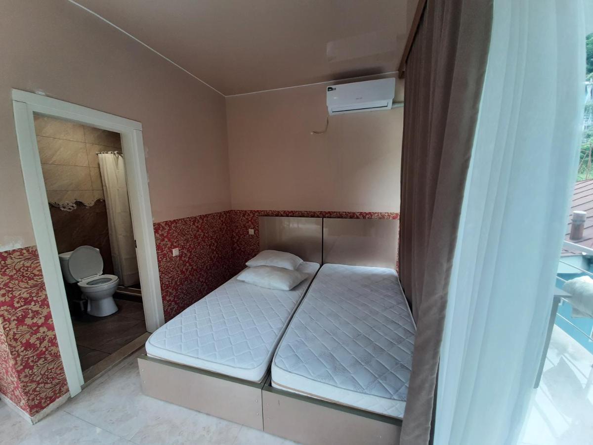 Giorgi Kvariati Hotel Buitenkant foto