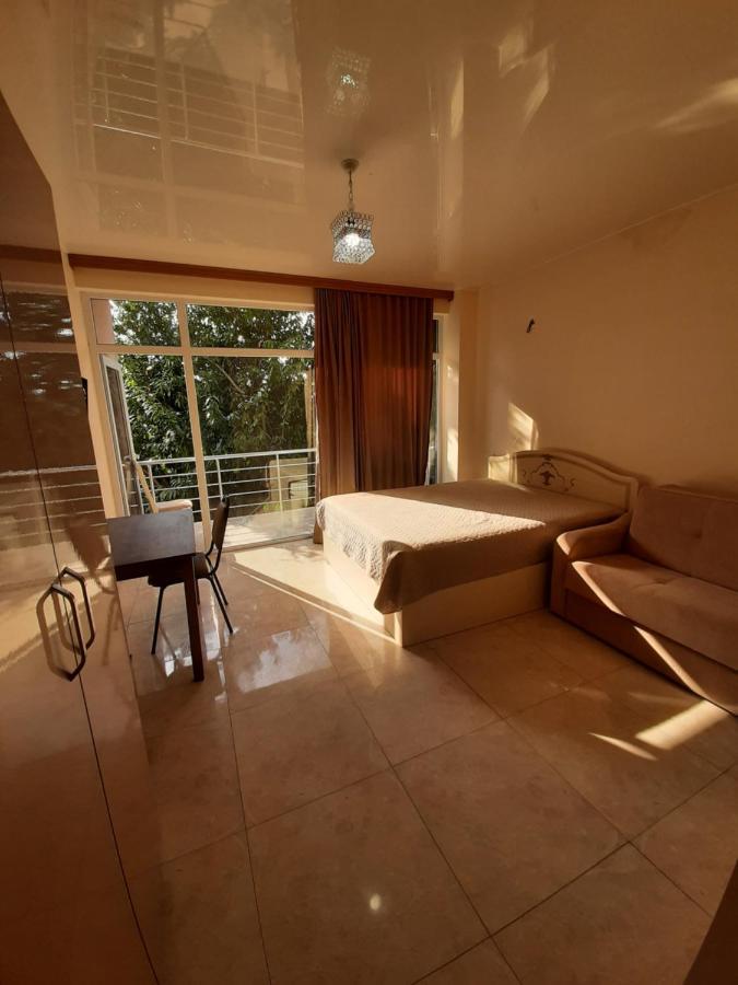 Giorgi Kvariati Hotel Buitenkant foto