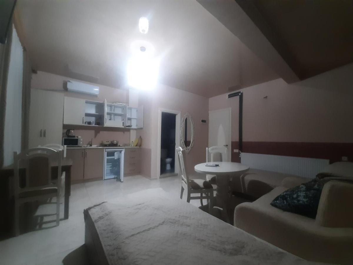 Giorgi Kvariati Hotel Buitenkant foto