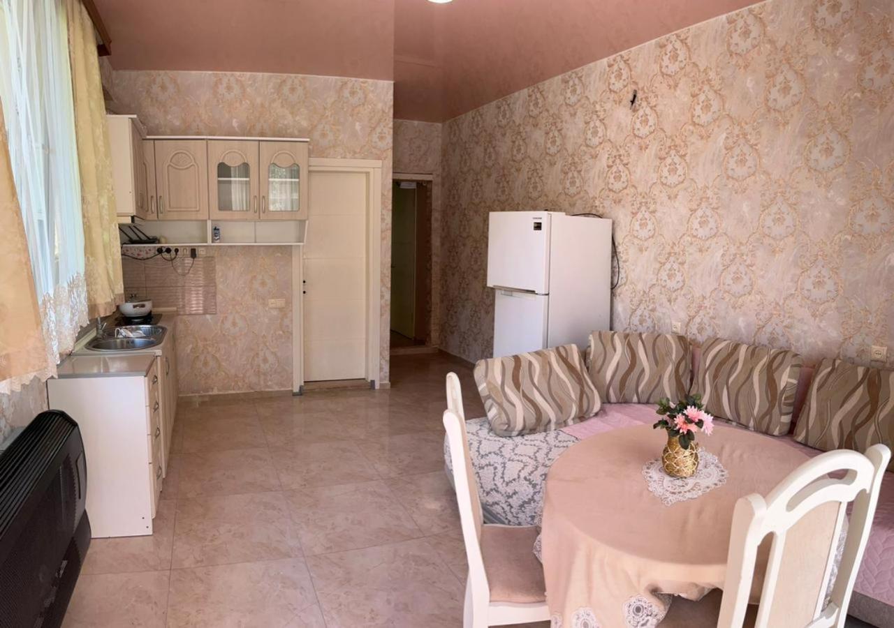 Giorgi Kvariati Hotel Buitenkant foto