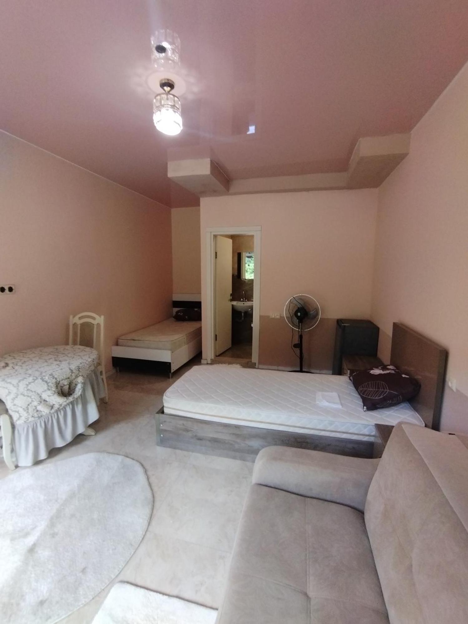 Giorgi Kvariati Hotel Buitenkant foto