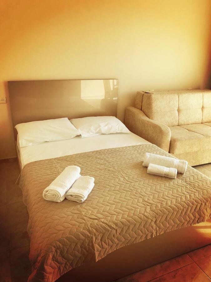 Giorgi Kvariati Hotel Buitenkant foto